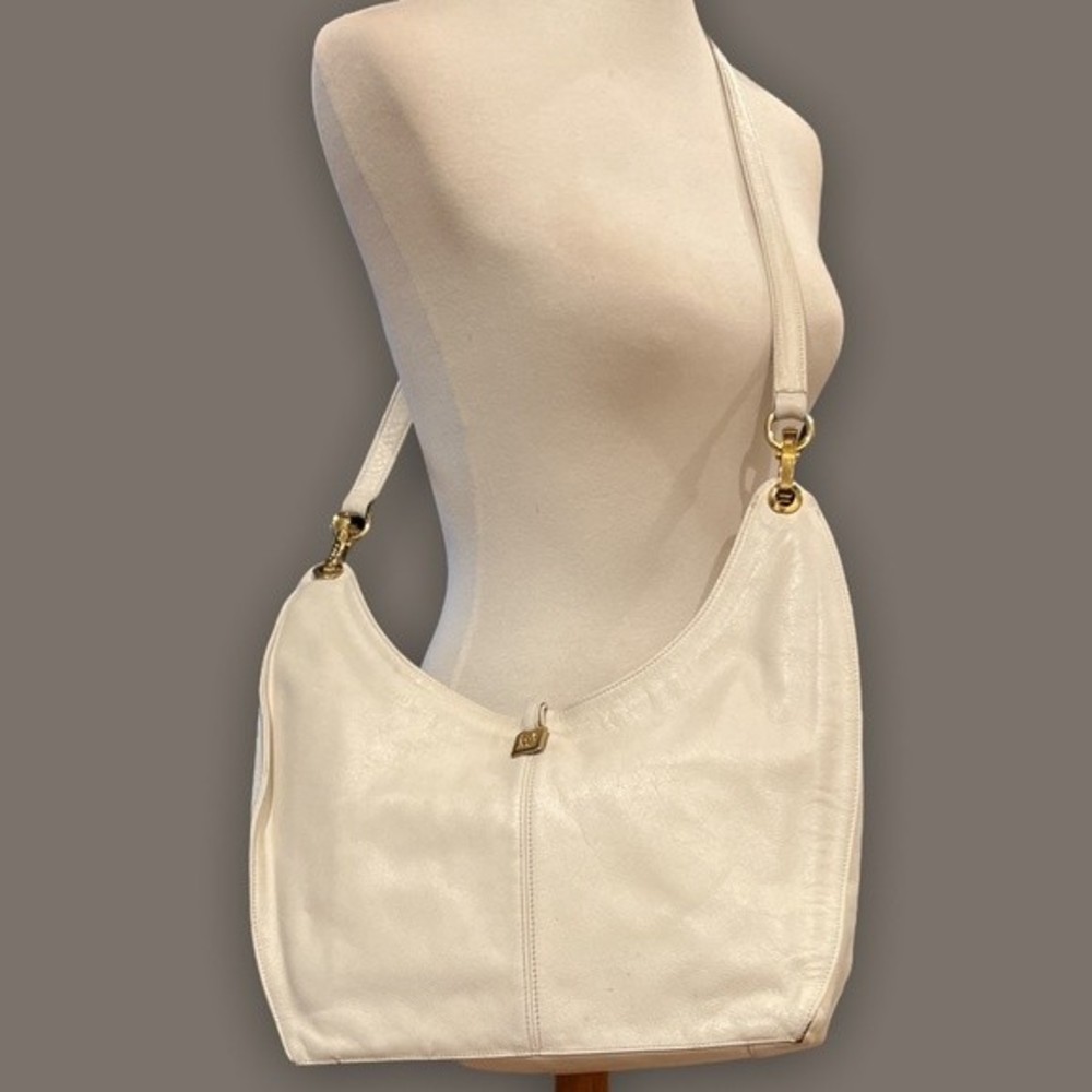 Vintage Ann Taylor  gold accents leather handbag